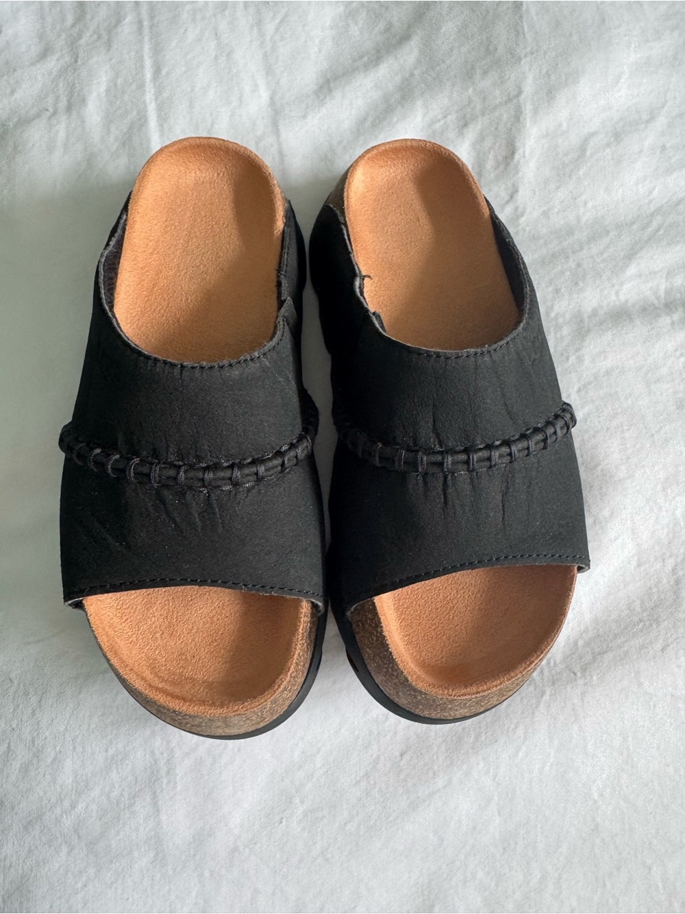 Ugg Sunskip slides